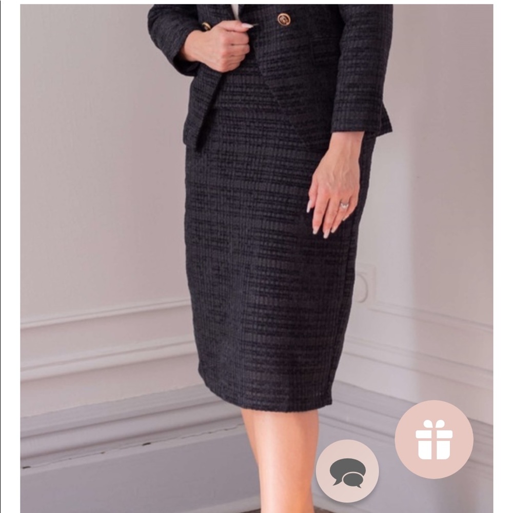 Dainty Jewell black pencil skirt